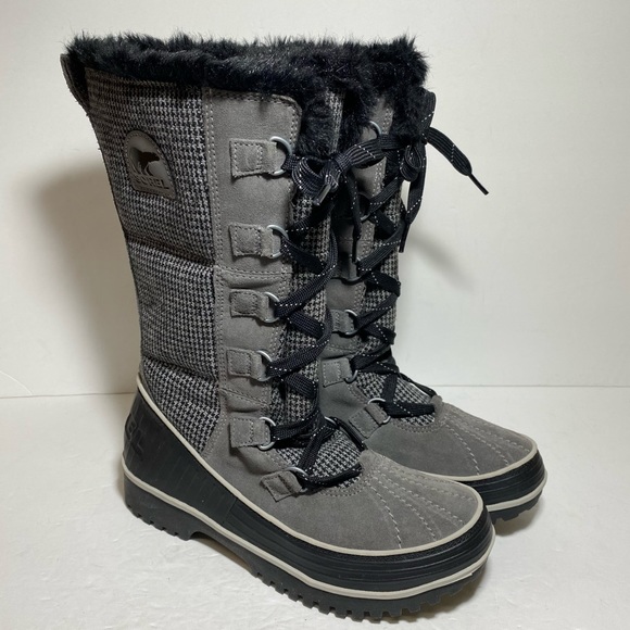 Sorel Joan Of Arctic Gray Black Houndstooth Faux Fur Winter Boots Women’e Sz 9 - Picture 2 of 16